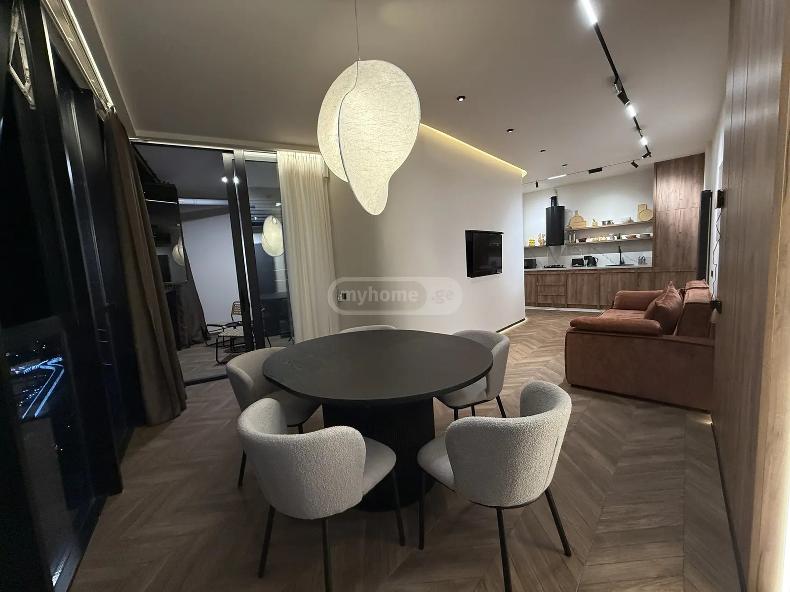 შარტავა ჟ. ქ. 10 - 2 rooms