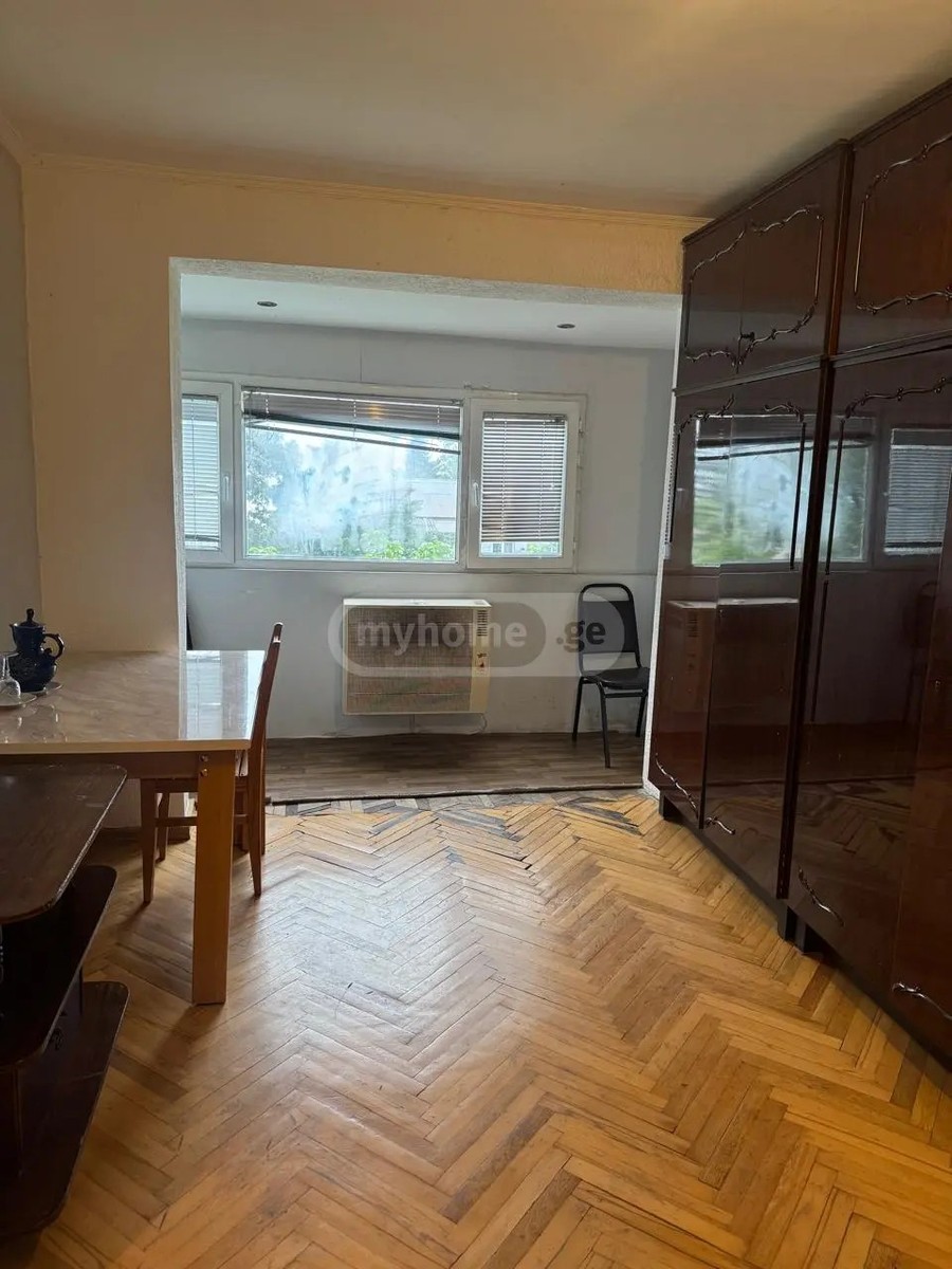 ახალგაზრდობის გამზ. 62 - 1 rooms