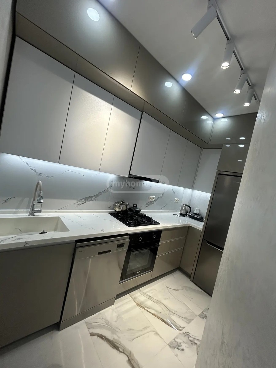 ანგისის 3 ჩიხი 8 - 3 rooms