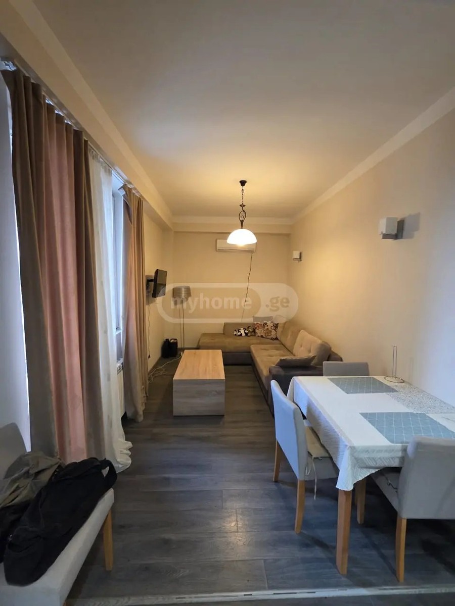 რუსთაველის ქ.  - 3 rooms