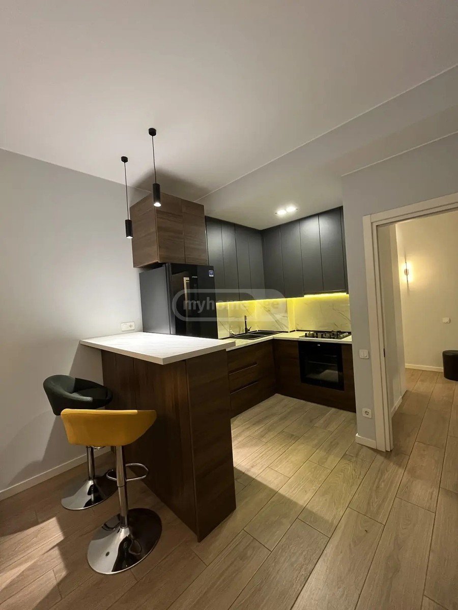 წერეთლის გამზ. 117დ - 3 rooms