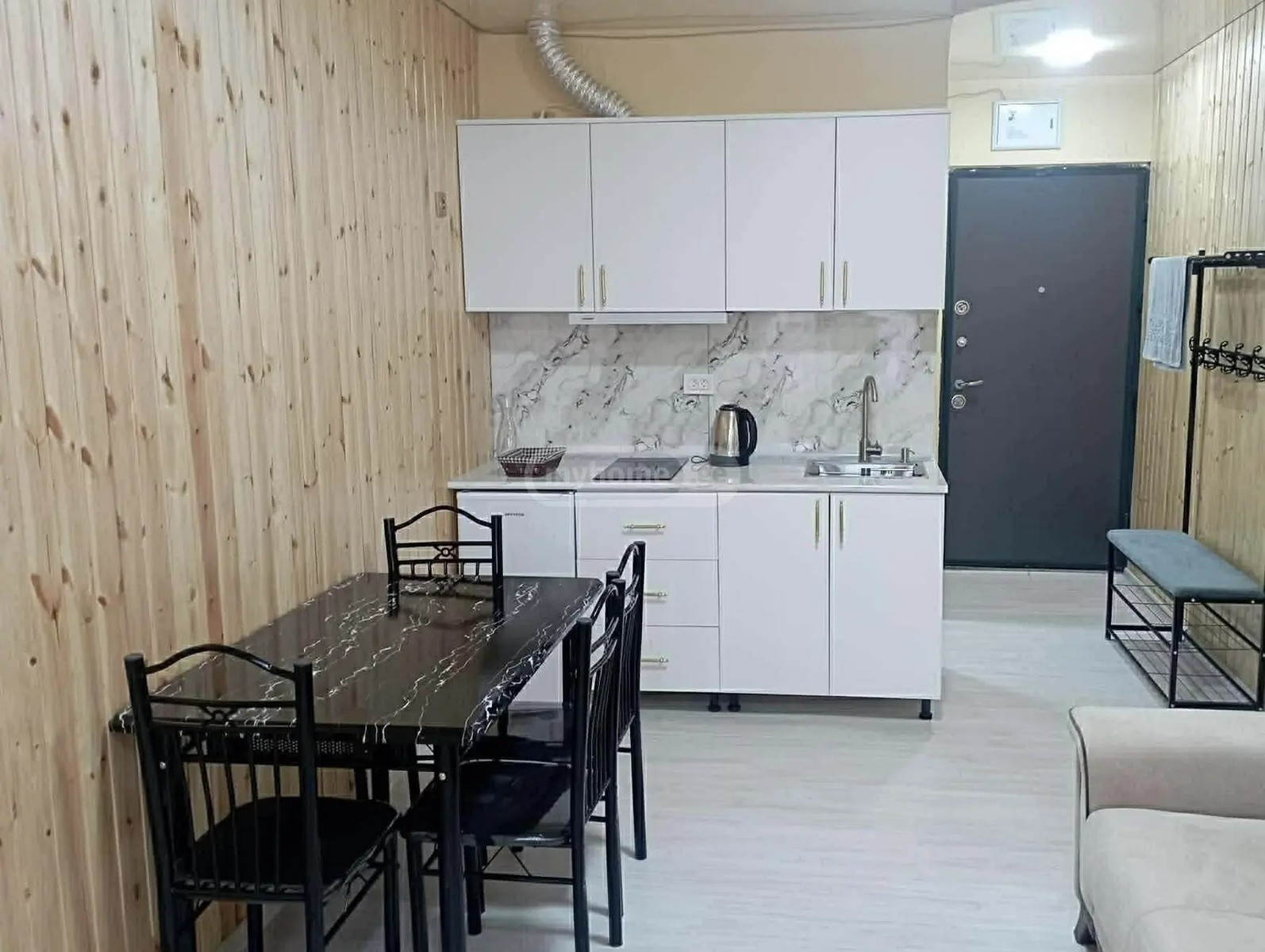 ლორთქიფანიძე გრ. ქ. 24 - 1 rooms