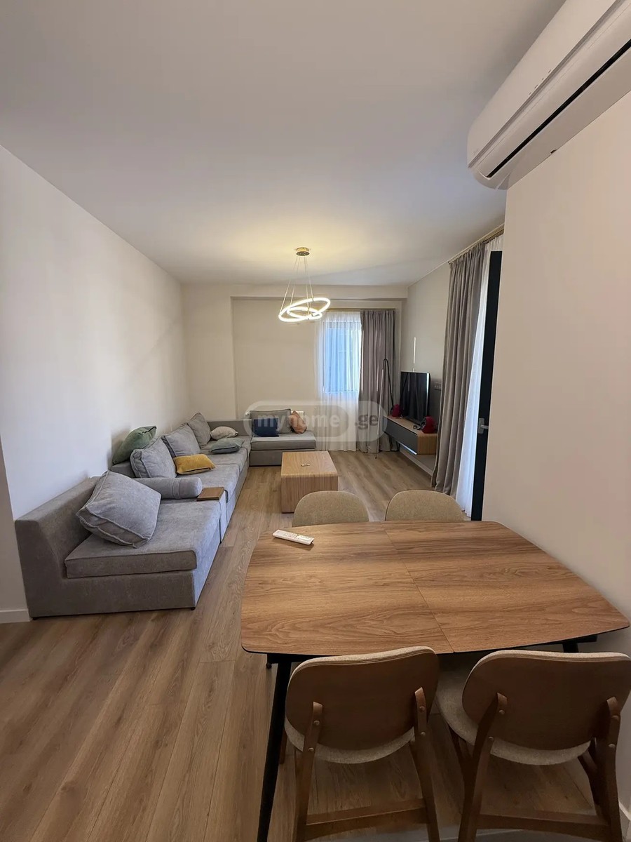 მარშალ გელოვანის გამზ.  - 4 rooms