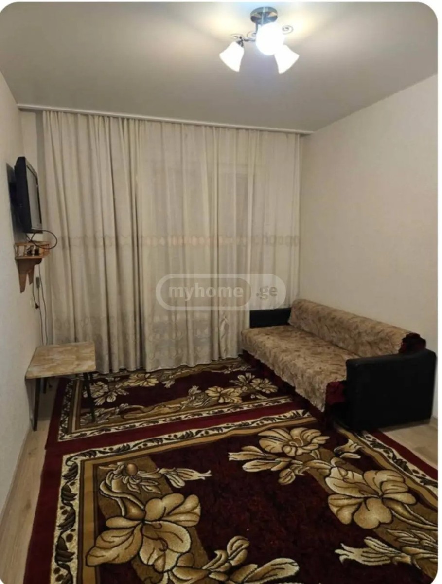 სულხან-საბას გამზ. 83 - 3 rooms