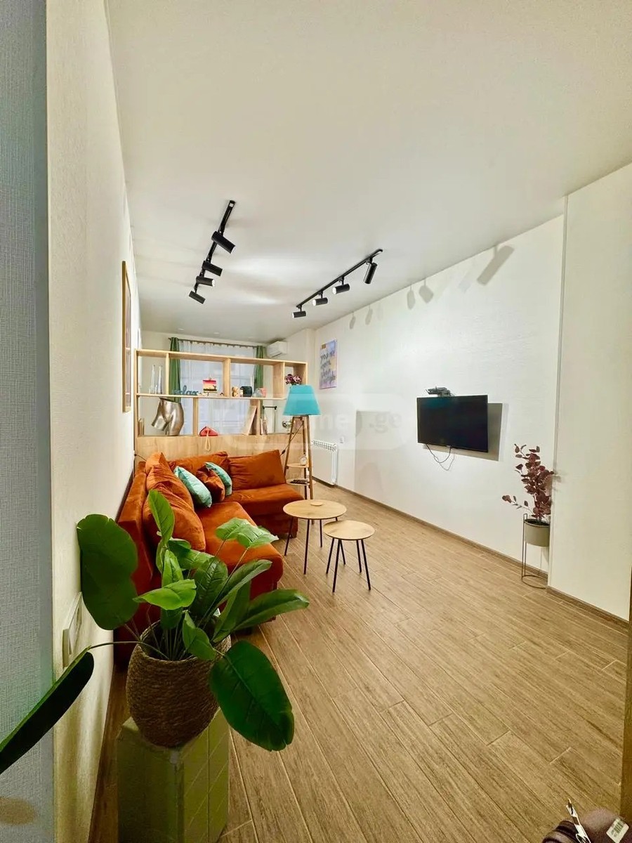 აბუსერიძე ტ. ქ. 45 - 1 rooms