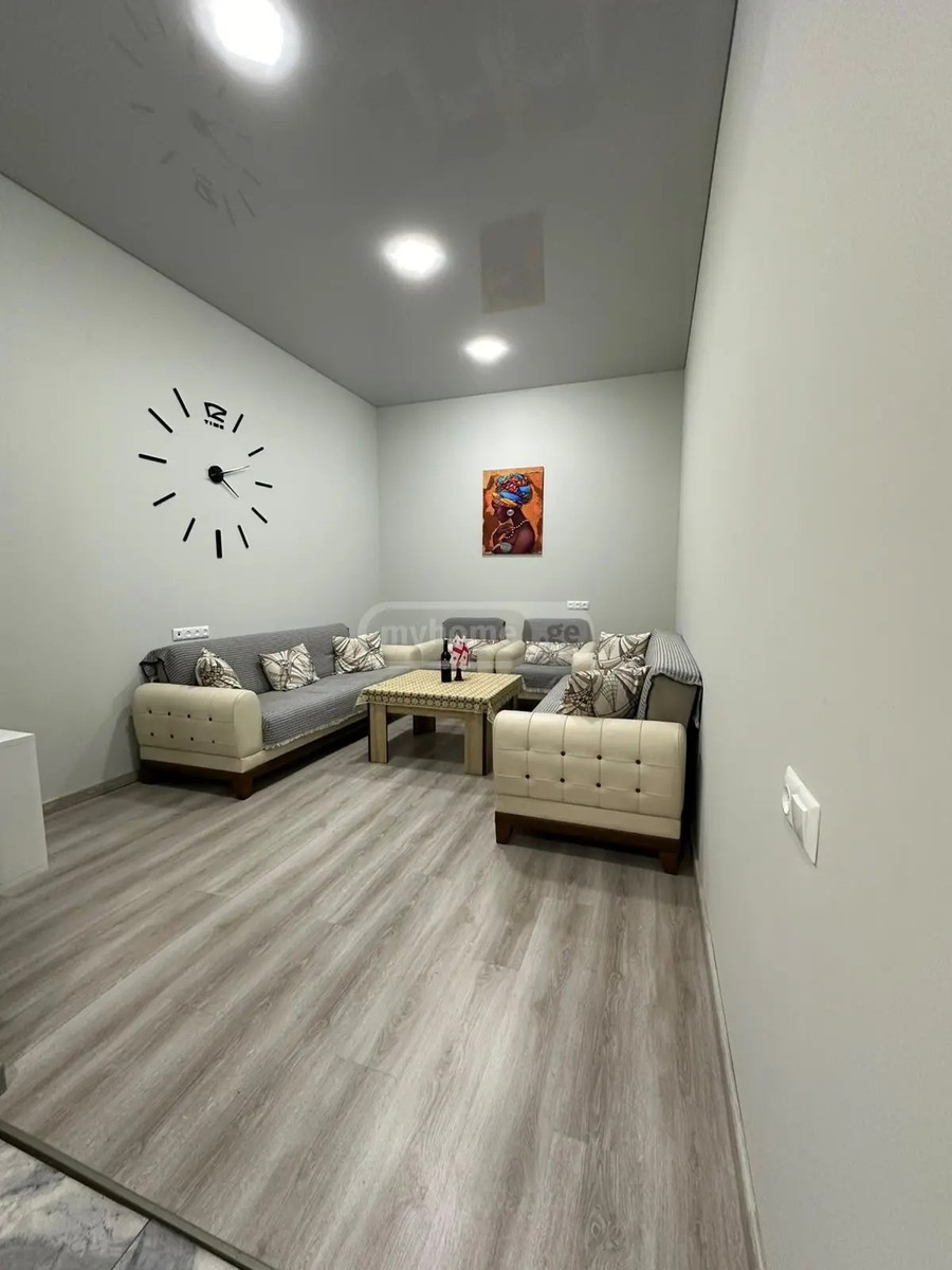 კ. გამსახურდიას ქუჩა 31 - 3 rooms