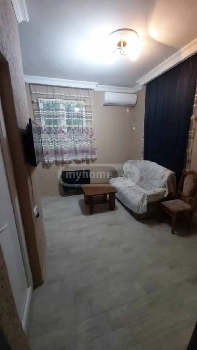 ზღვის პირის ქ. 10 - 3 rooms