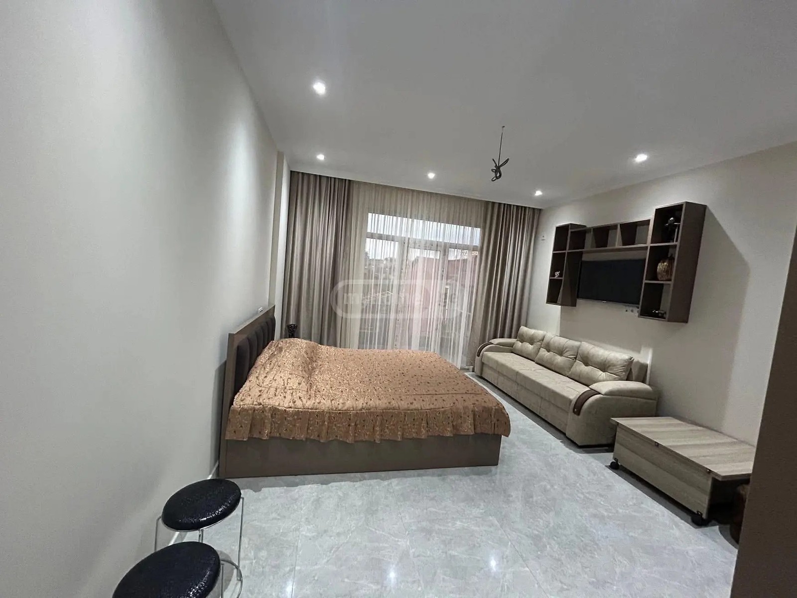 26 მაისის ქ. 96 - 1 rooms