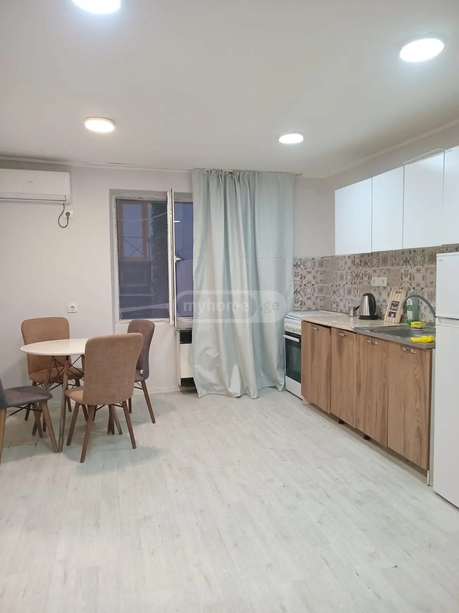 ხინიკაძე მ. ქ. 3 - 3 rooms