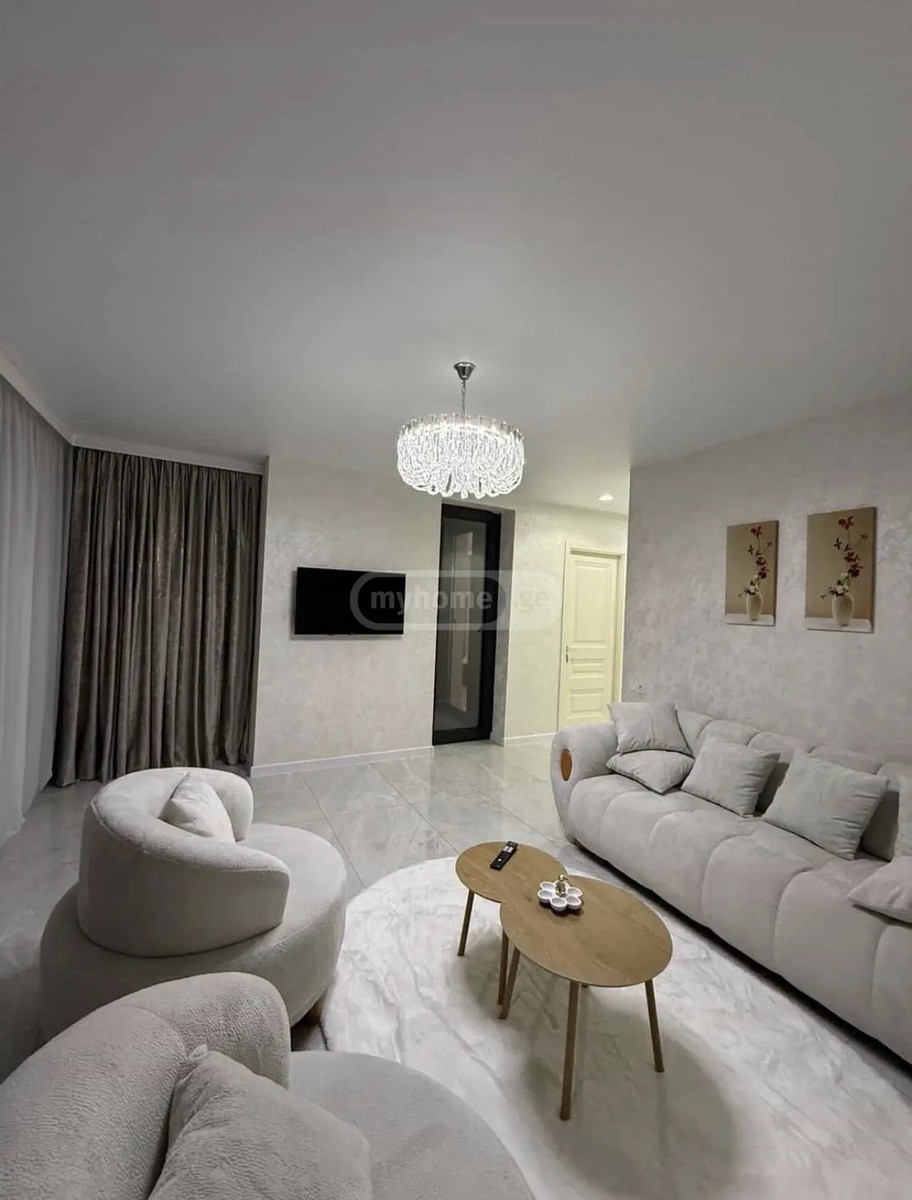 აბუსერიძე ტ. ქ. 13 - 4 rooms