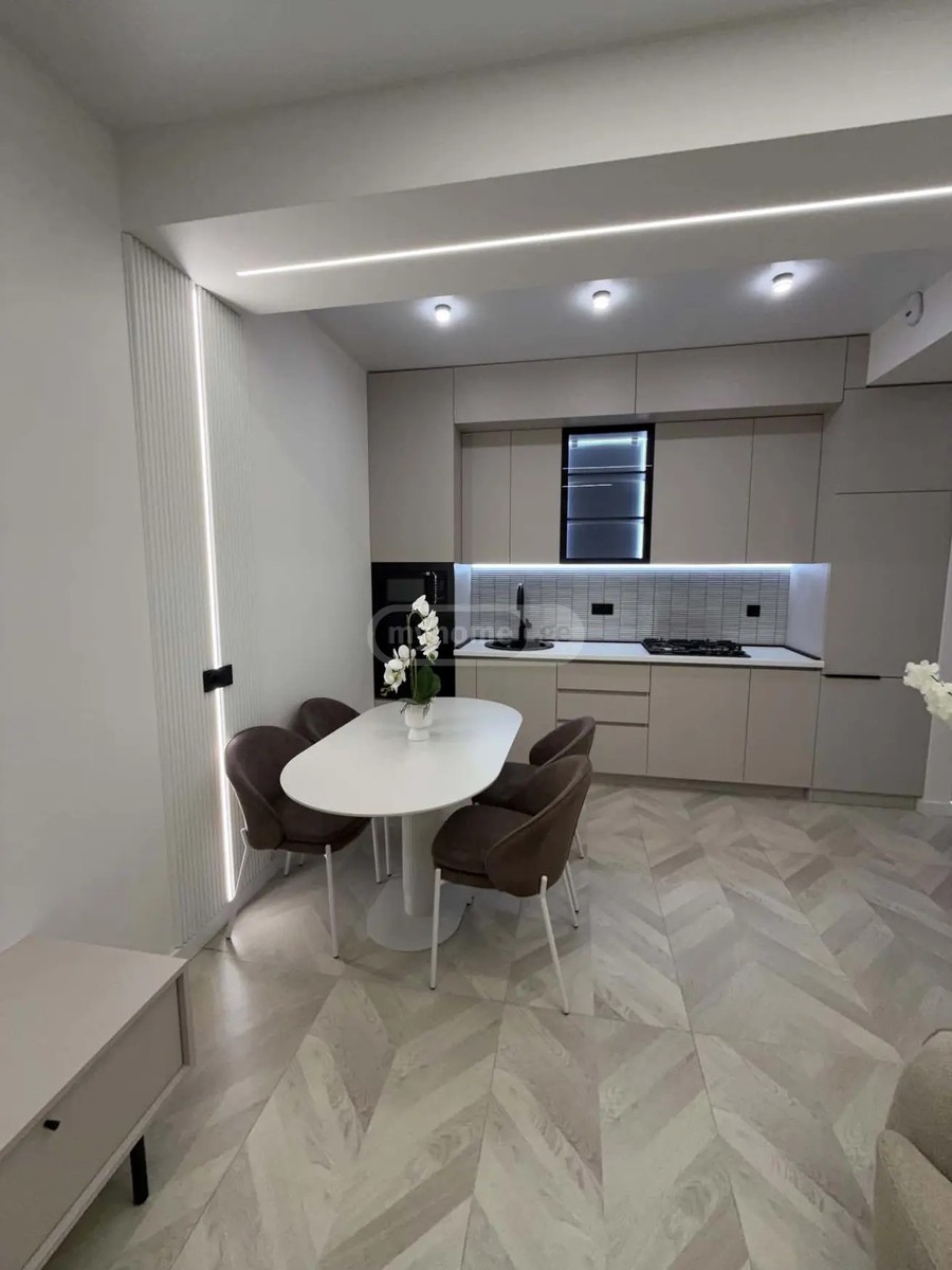 ნავთლუღის ქ. 10 - 3 rooms
