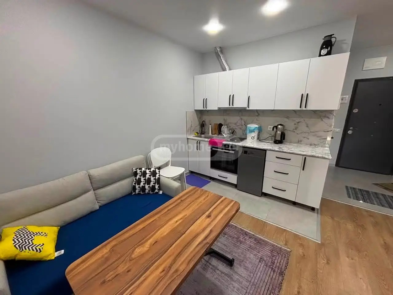 ანგისის ქ. 82 - 2 rooms