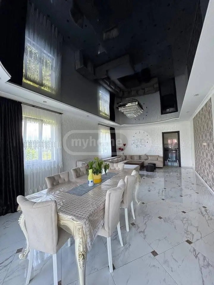 ნიჟარაძე რ. ქუჩა 38 - 6 rooms