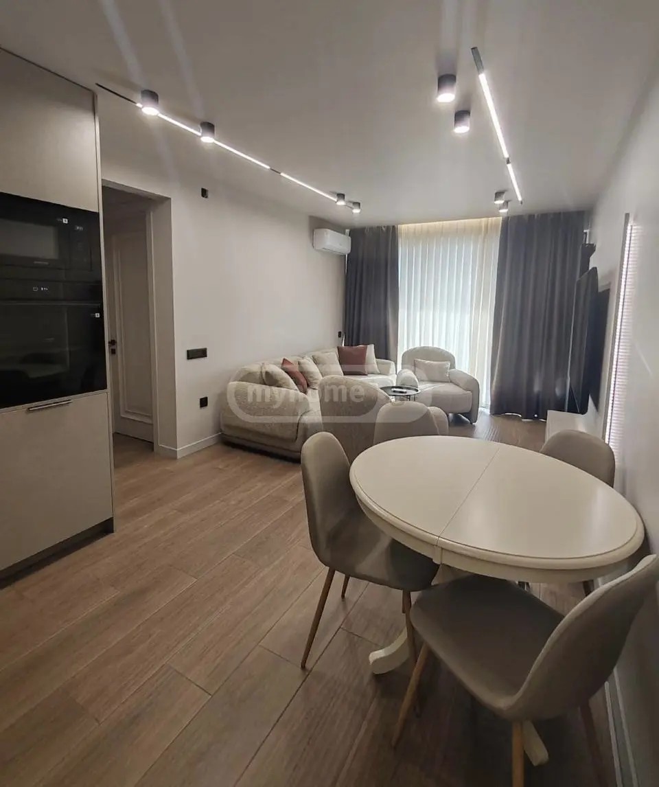 აბუსერიძე ტ. ქ. 13 - 3 rooms
