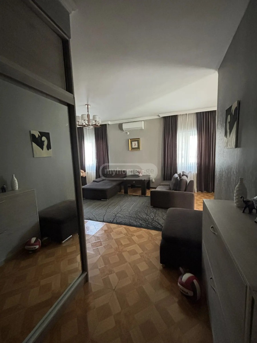 კუპრაძე ვ. ქ. 74 - 3 rooms