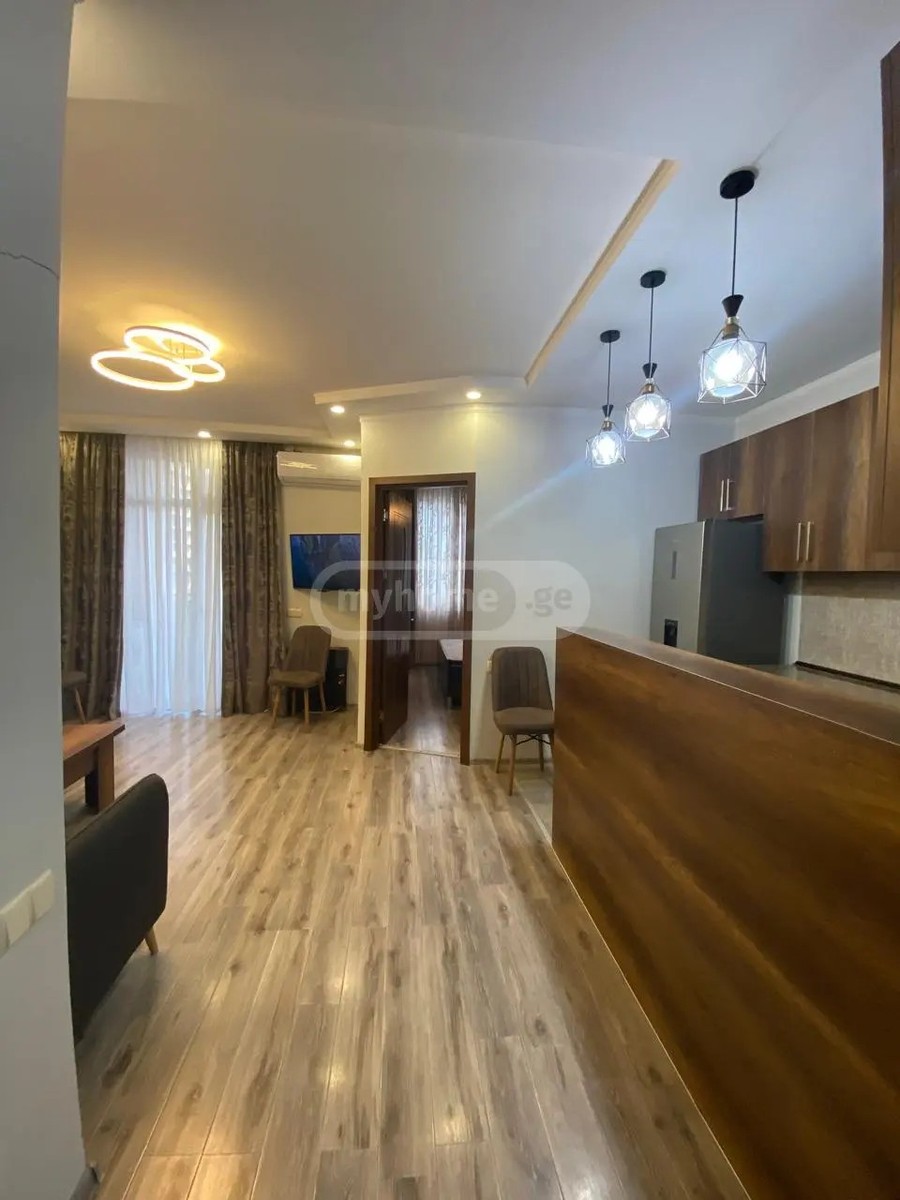 აღმაშენებლის ქ. 2 - 3 rooms
