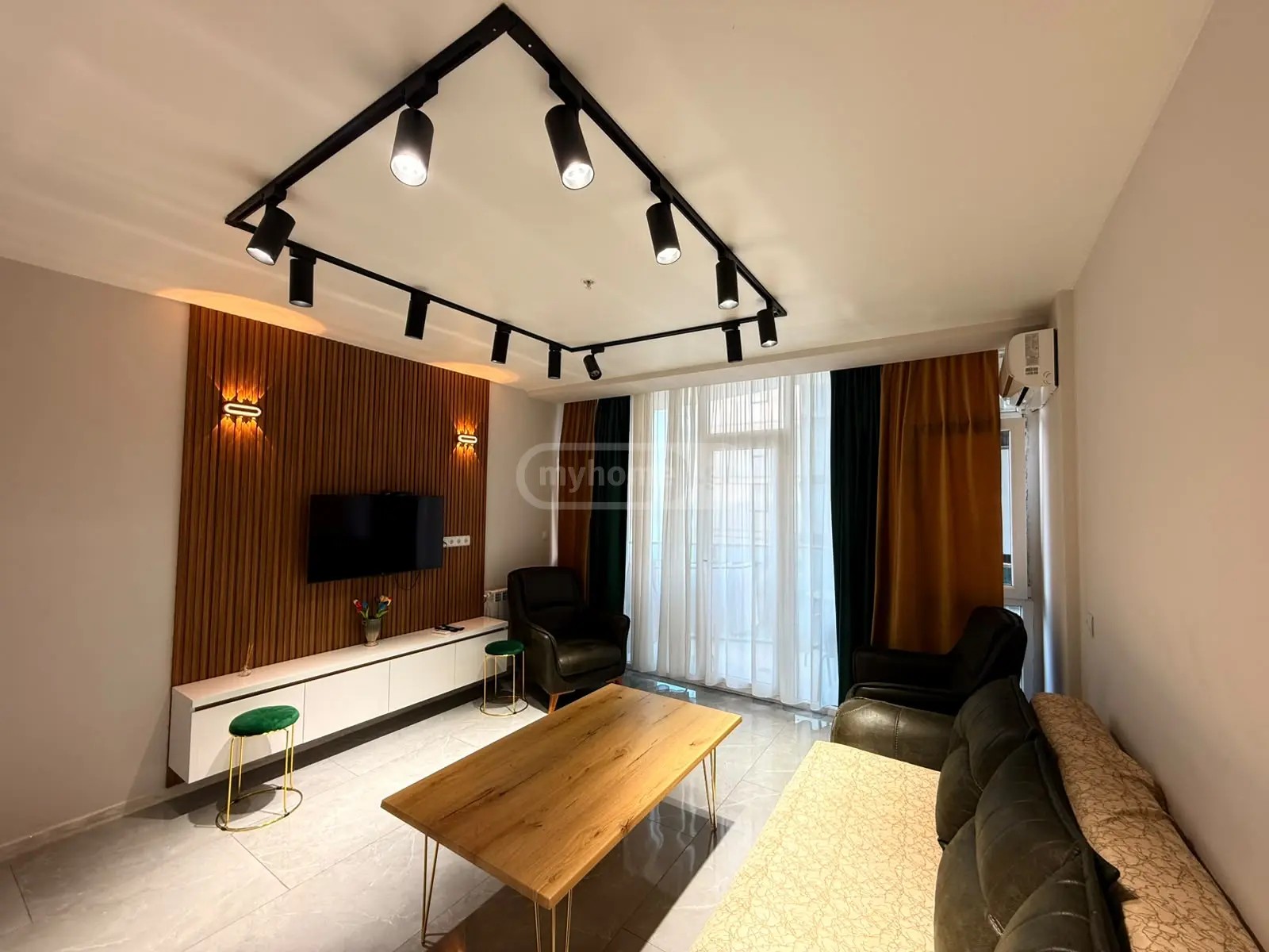 ლეხ და მარია კაჩინსკების ქუჩა 19 - 2 rooms