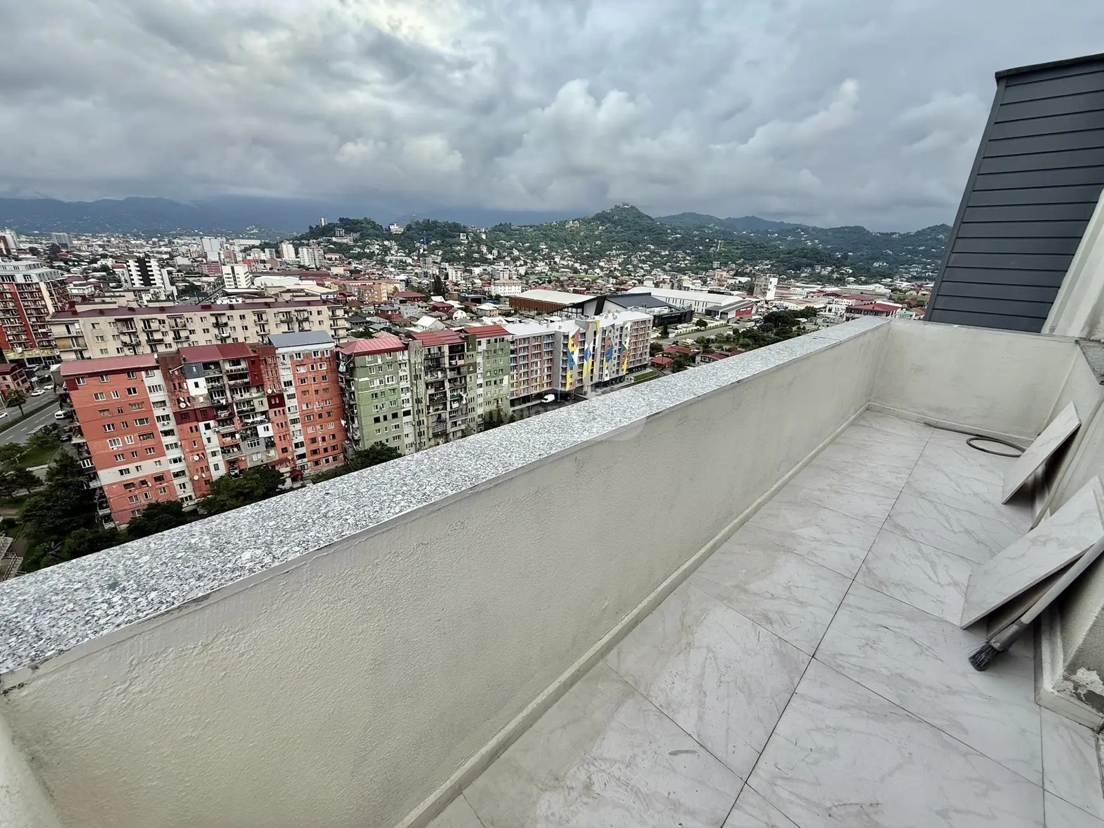 ბაგრატიონის ქუჩა 113 - 4 rooms