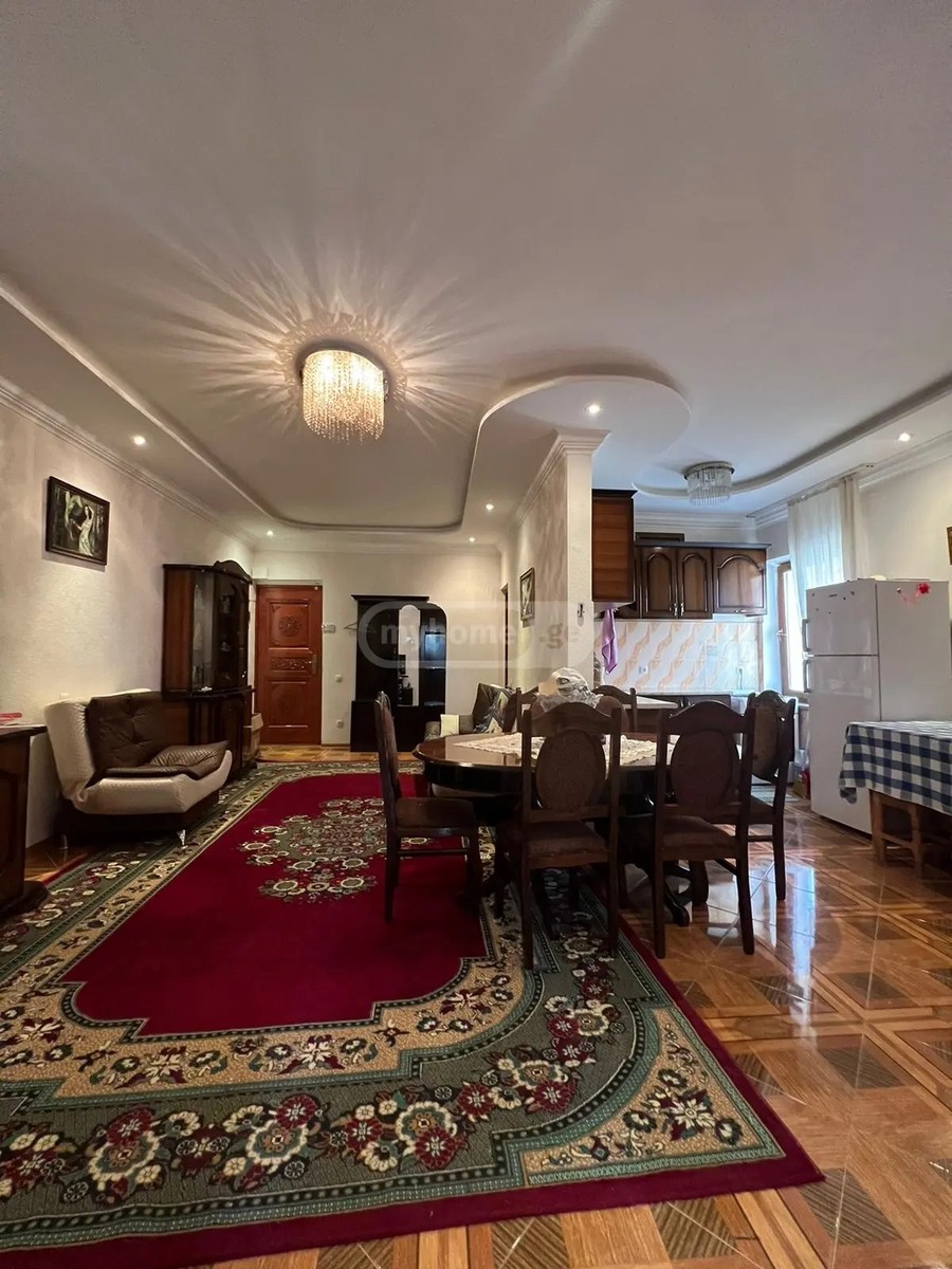 პეტრიწის ქ.  - 3 rooms