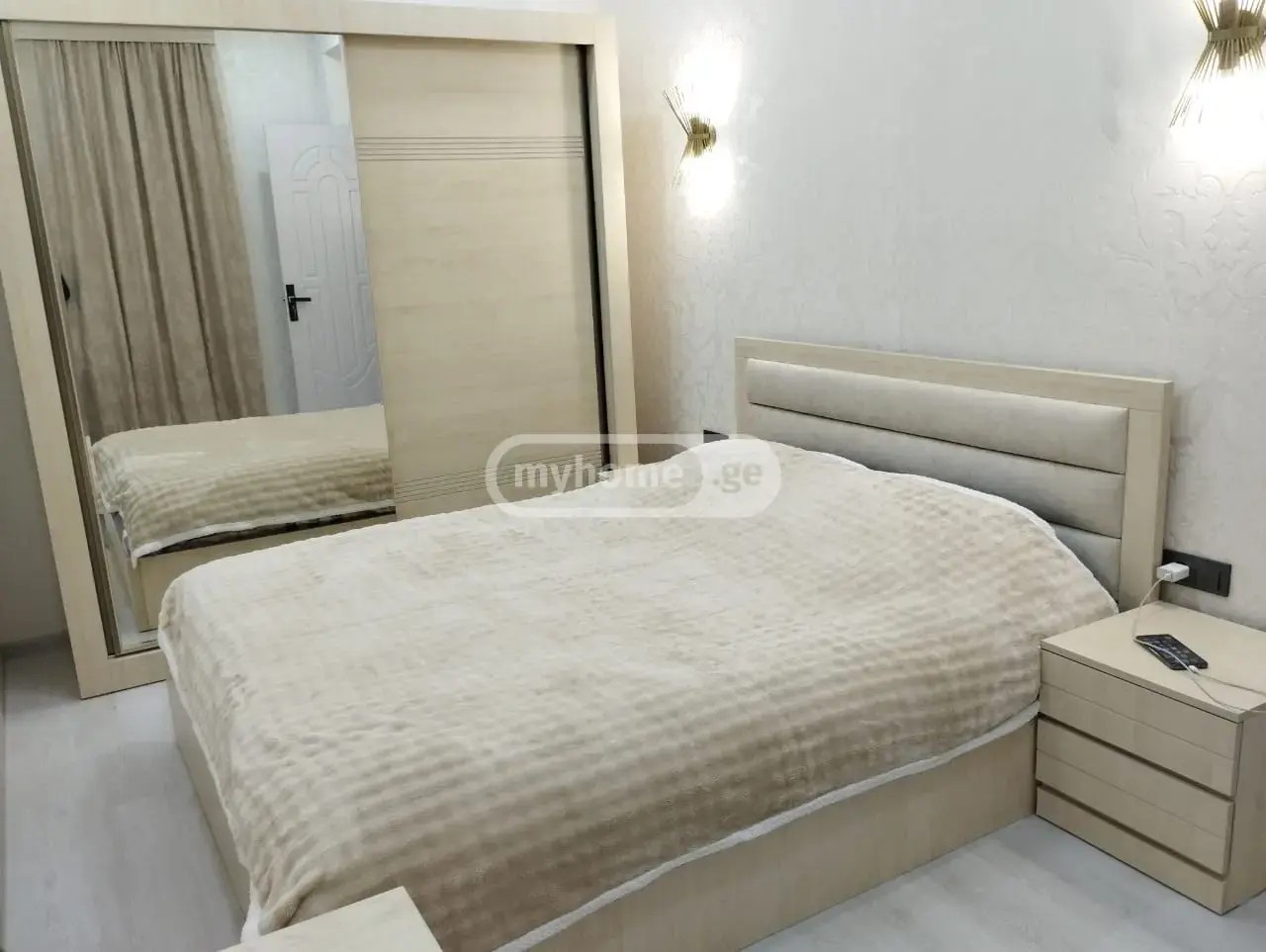 აბაშიძე ი. ქ. 5 - 2 rooms