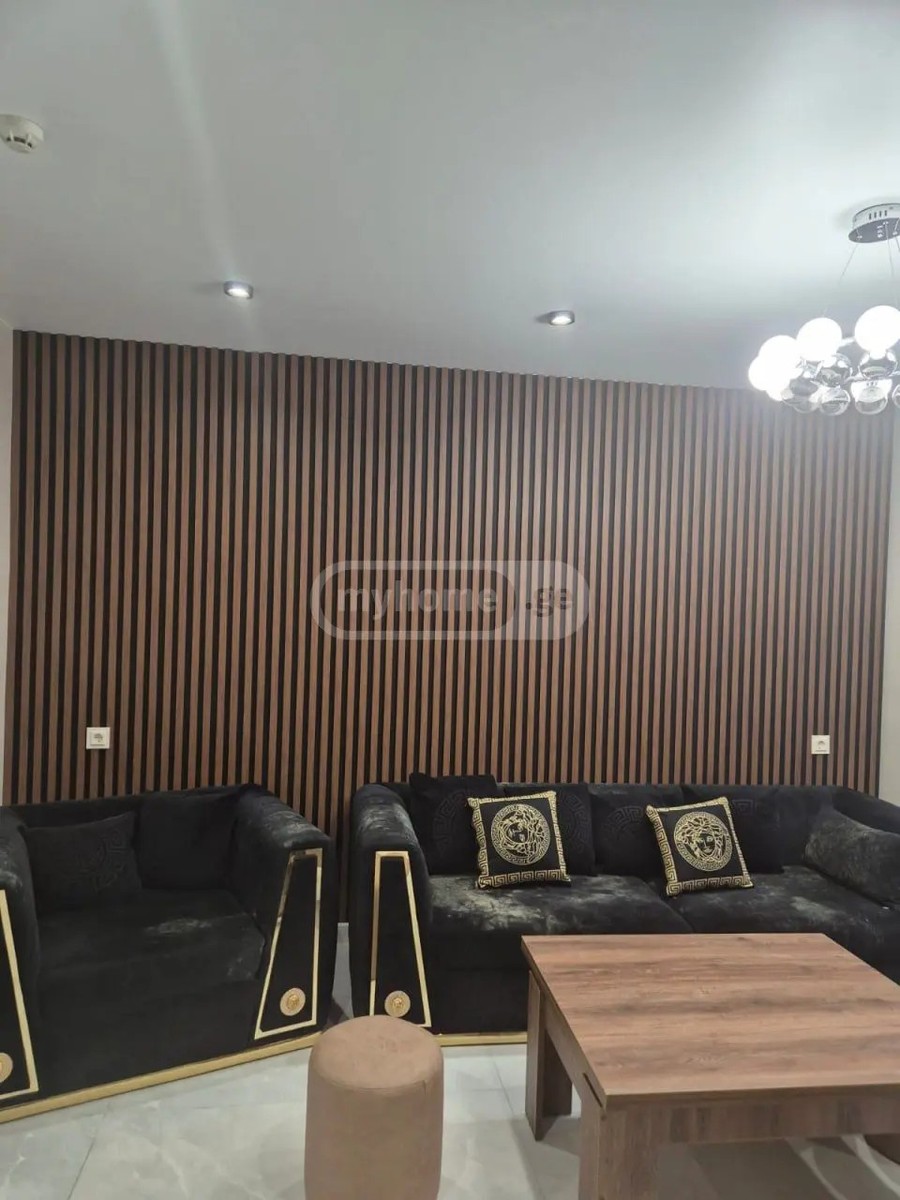 ლორთქიფანიძე გრ. ქ. 24 - 4 rooms