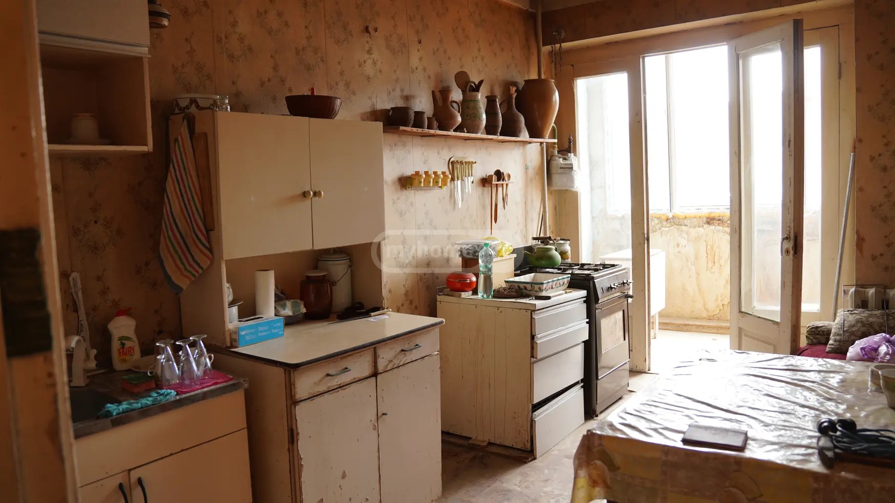 ფანასკერტელ-ციციშვილის ქ. 12 - 3 rooms