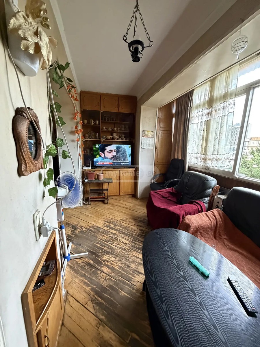 პეკინის გამზ. 19 - 2 rooms
