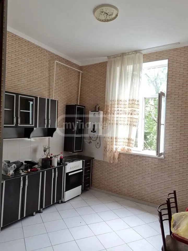 გამსახურდია კ. ქ.  - 3 rooms