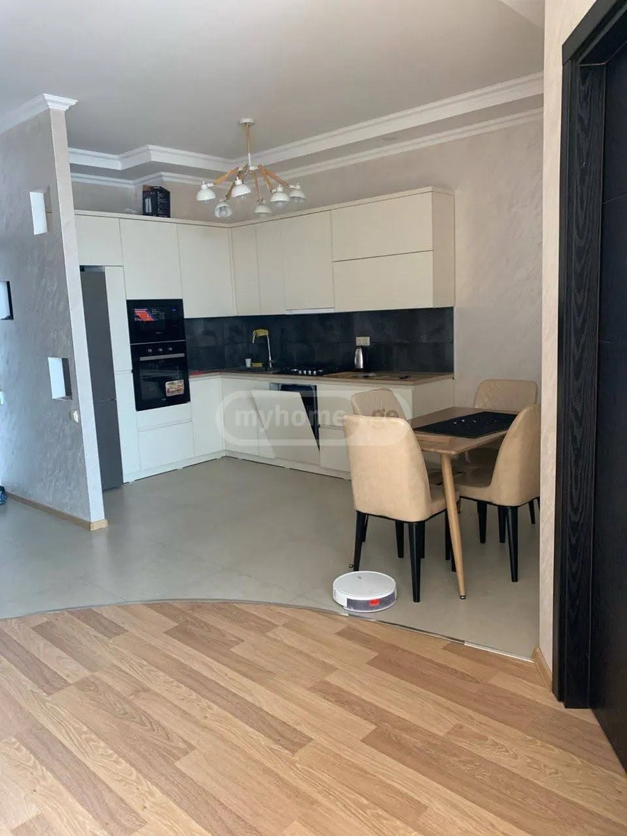 ფიროსმანი ნ. ქ. 18 - 3 rooms