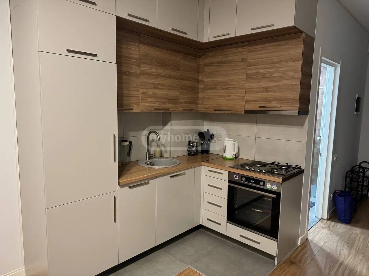 კარტოზია გ. ქ. 10 - 3 rooms