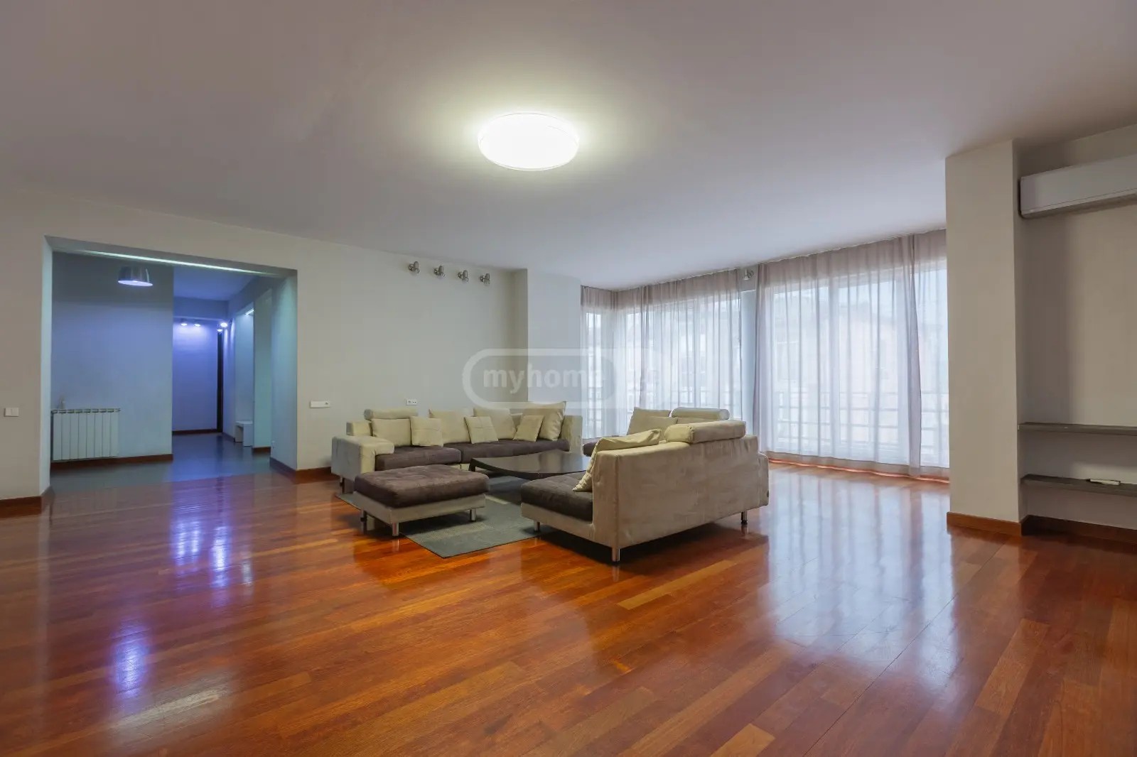 პეკინის გამზ. 4ა - 4 rooms