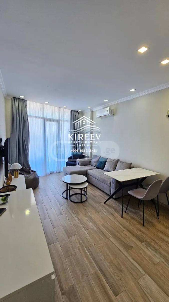 ფიროსმანის ქ. 18 - 2 rooms