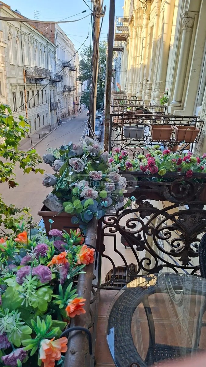 ტაბიძე გ. ქ. 24 - 2 rooms