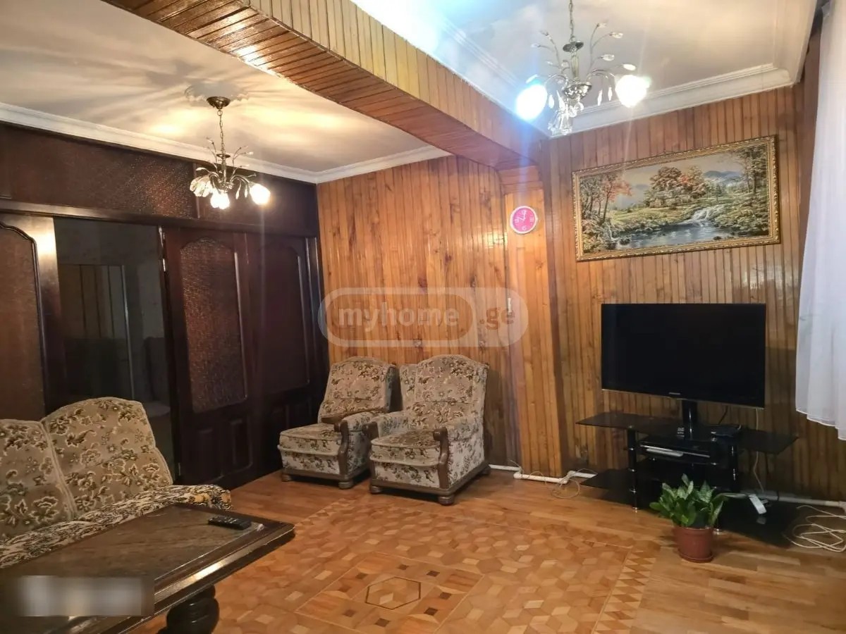 აღმაშენებლის ქ. 18 - 4 rooms