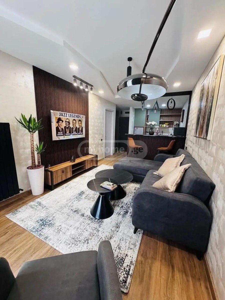 ლორთქიფანიძე გრ. ქ. 24 - 3 rooms
