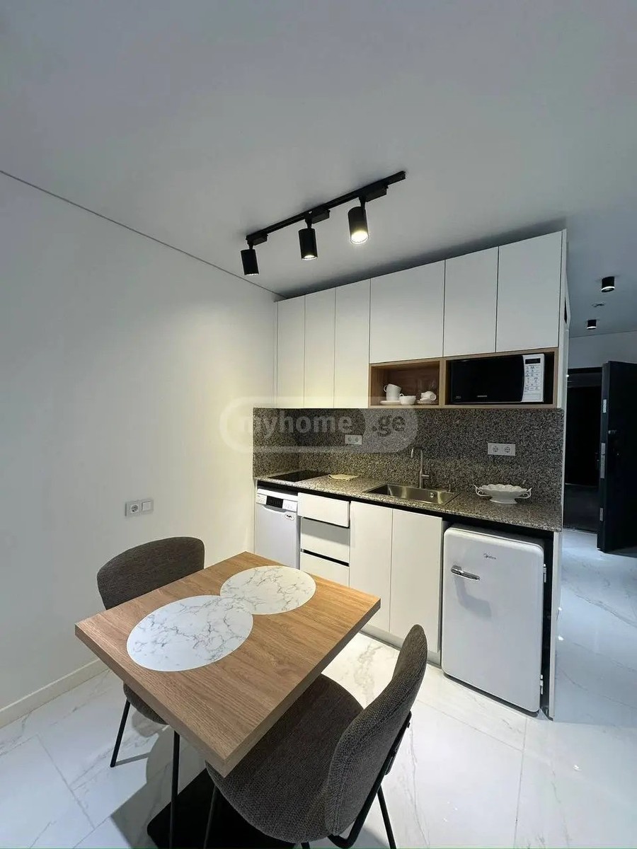 აბუსერიძე ტ. ქ. 13 - 1 rooms