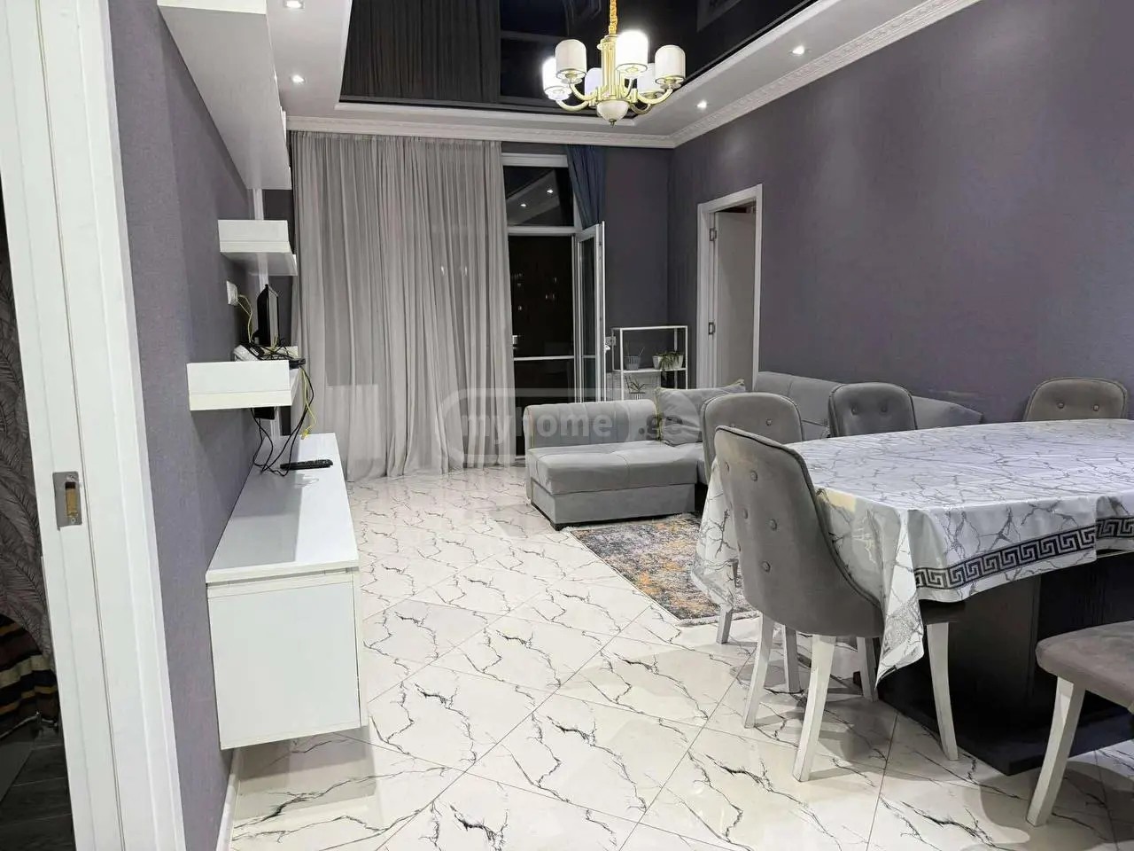 აბუსერიძე ტ. ქ. 49 - 4 rooms
