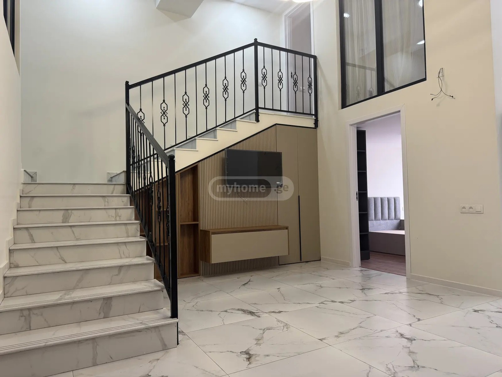 ტაბიძე გ. ქ. 56 - 5 rooms