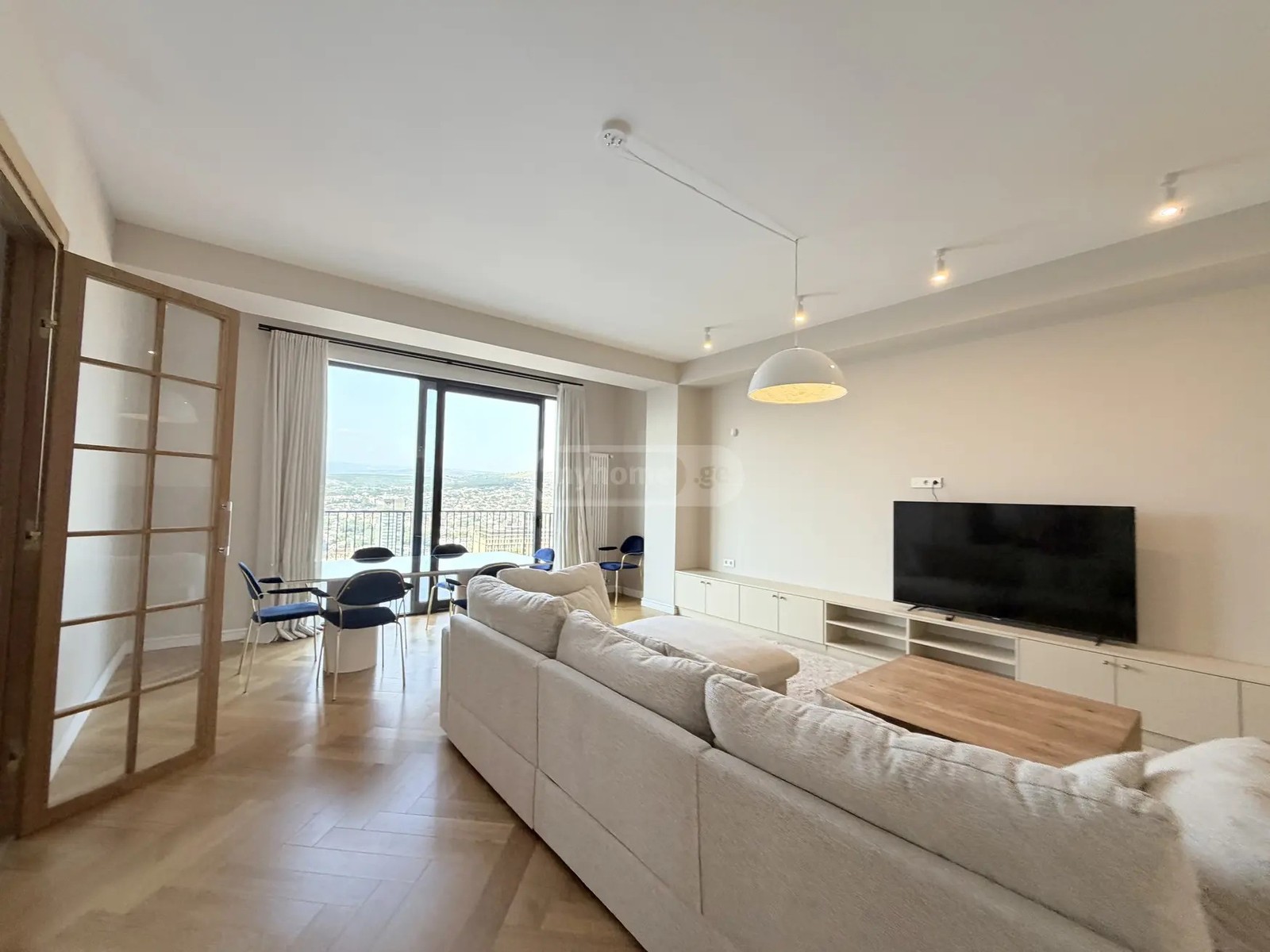კაკაბაძე პ. ქ.  - 5 rooms