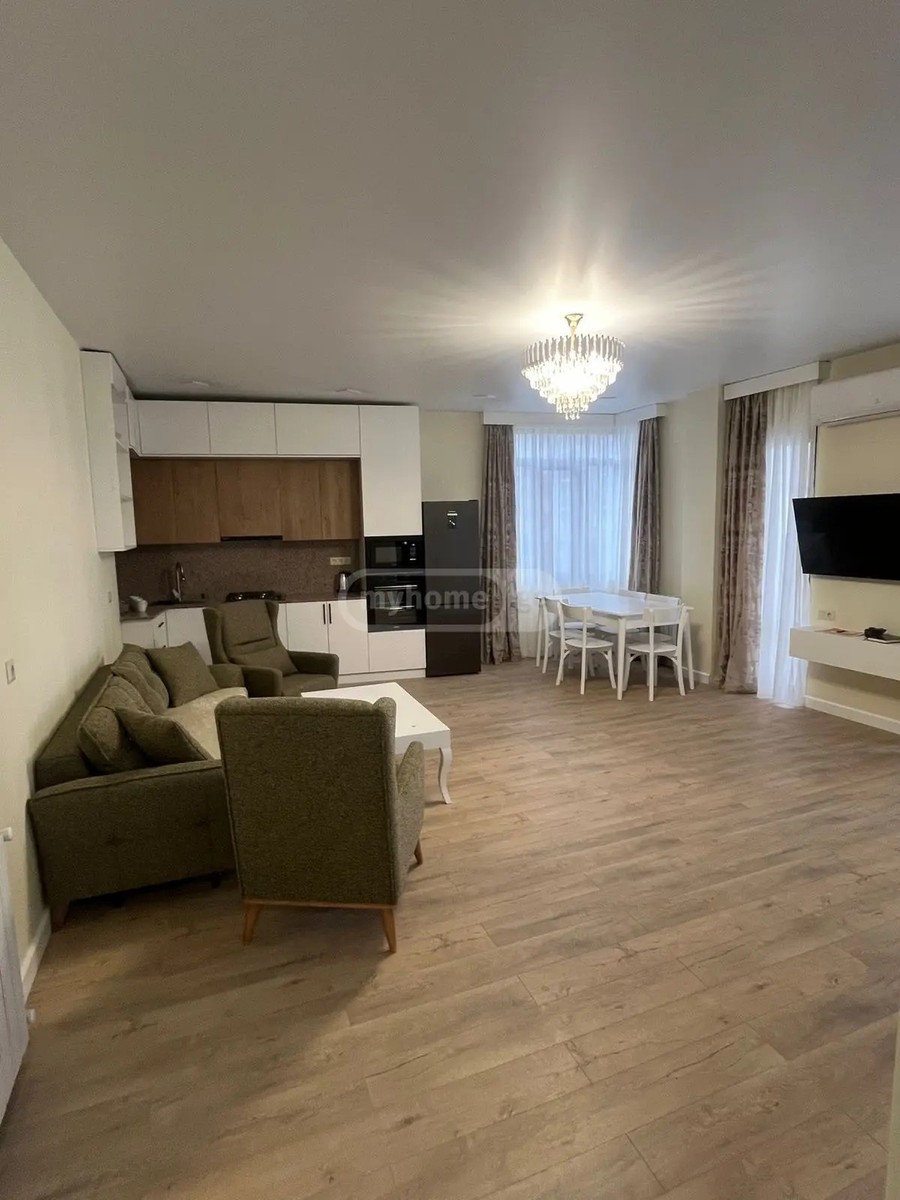 ლეონიძის ქ. 8 - 3 rooms