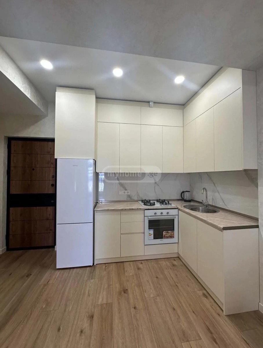 თეიმურაზ I ქ. 18 - 2 rooms