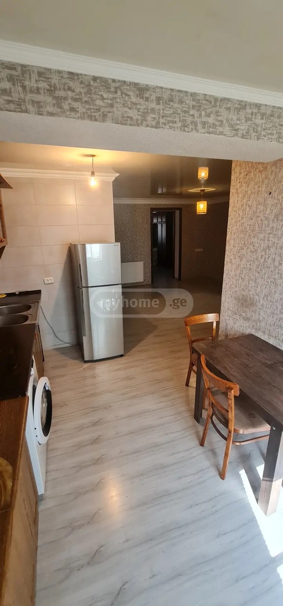 ჭავჭავაძის გამზ. 52 - 3 rooms