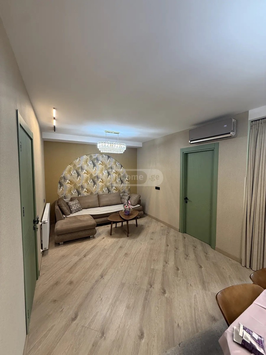 აღმაშენებელი დ. გამზირი 52 - 2 rooms