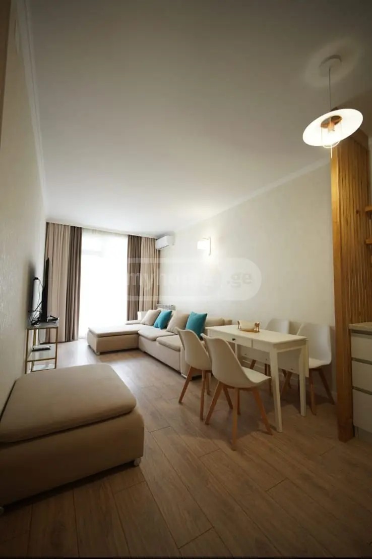 ჭავჭავაძე ი. ქუჩა 76 - 2 rooms