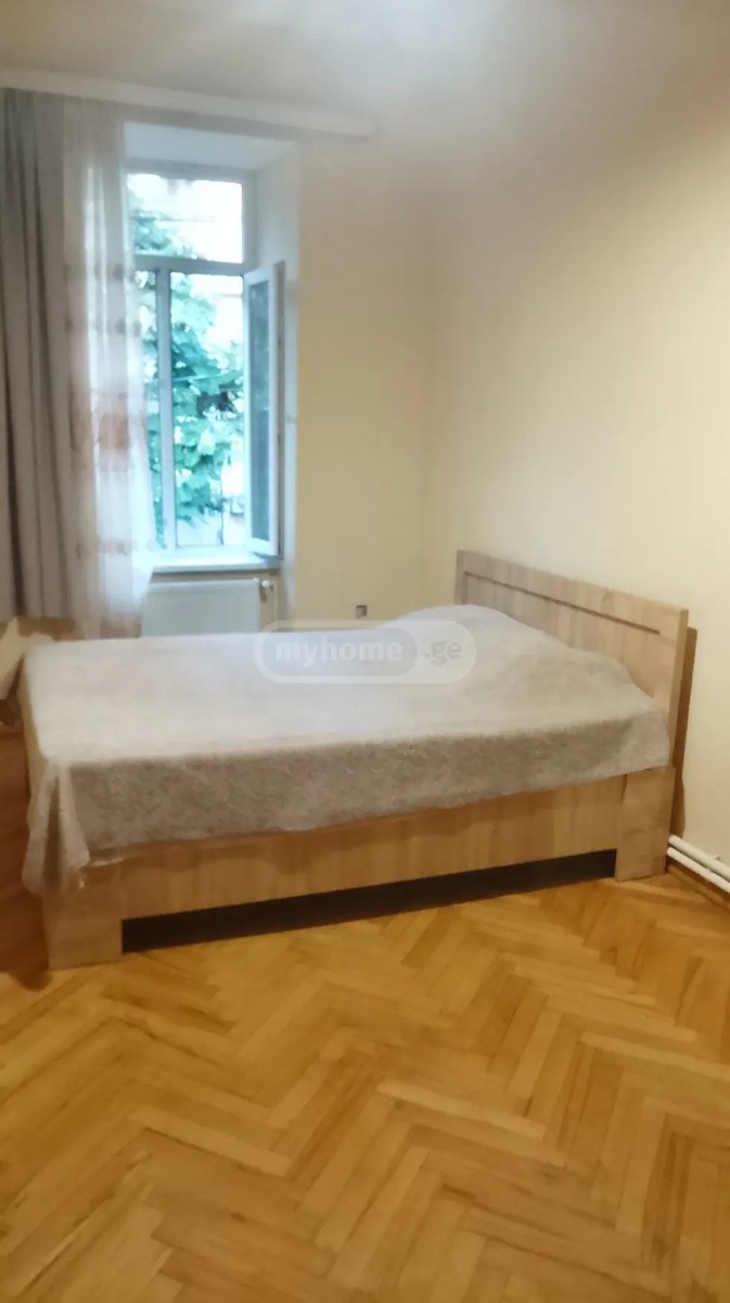წინამძღვრიშვილი მ. ქ. 82 - 2 rooms