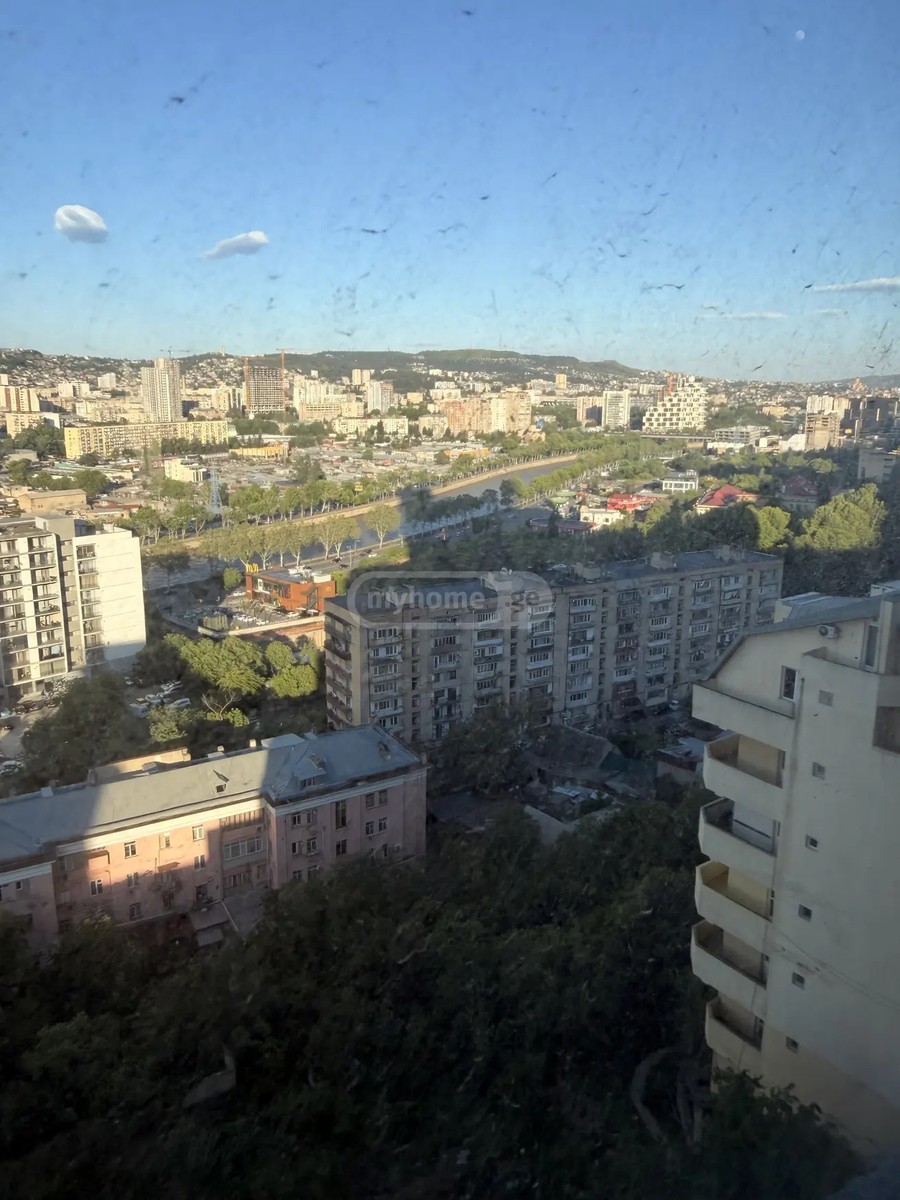 შარტავას ქ. 49 - 4 rooms