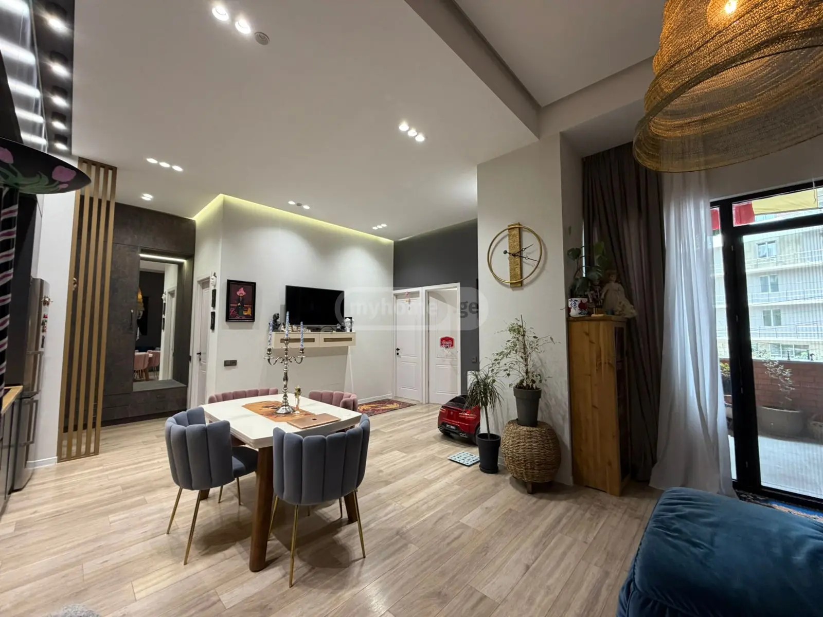 ფარნავაზ მეფის გამზ. 35 - 3 rooms
