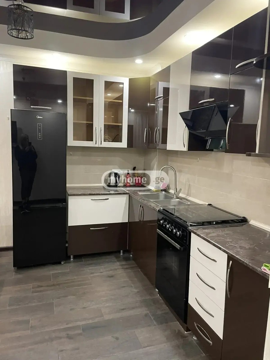 აღმაშენებლის გამზ.  - 2 rooms