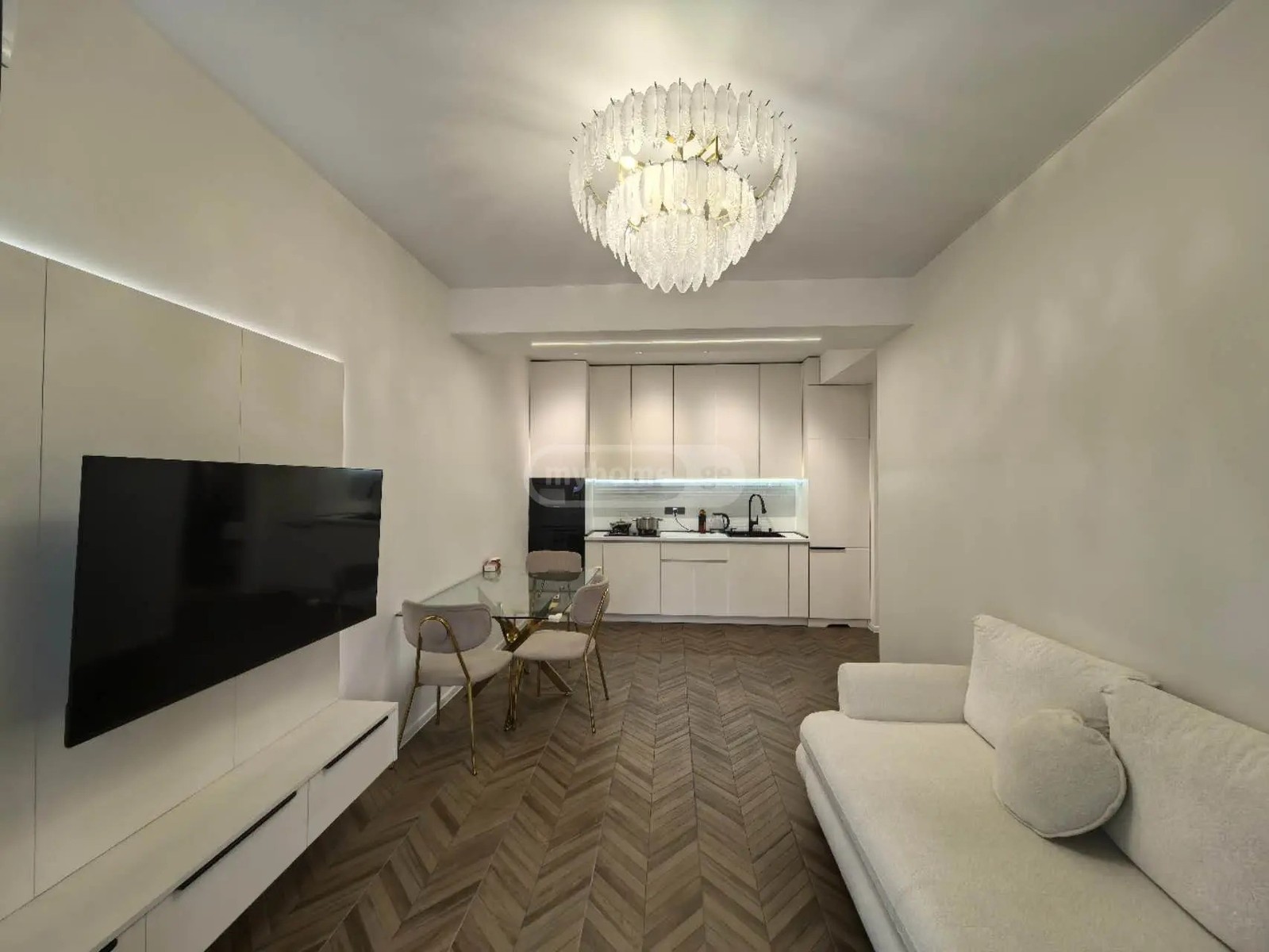 ნავთლუღის ქ. 10 - 3 rooms