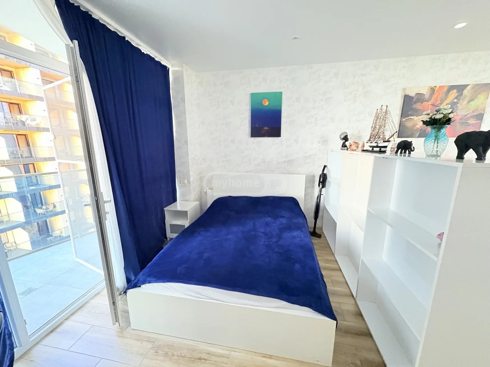 კაჩინსკი ლ. და მ. ქ. 19 - 1 rooms